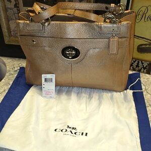 *NWT* Coach IRRIDESCENT "DUNE" COLOR, PEBBLED LEATHER TRIPLE ENTRY